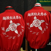 薔薇の絵柄のスウィントップ刺しゅう